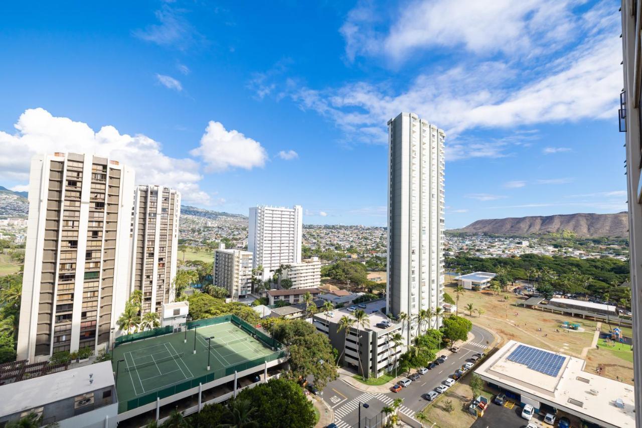 Beautiful Mountain View In Waikiki Sunset With Parking Lejlighed Honolulu Eksteriør billede